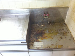 相模原市 キッチン調理台清掃および特殊コーティング