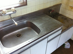 相模原市 キッチン調理台清掃および特殊コーティング工事