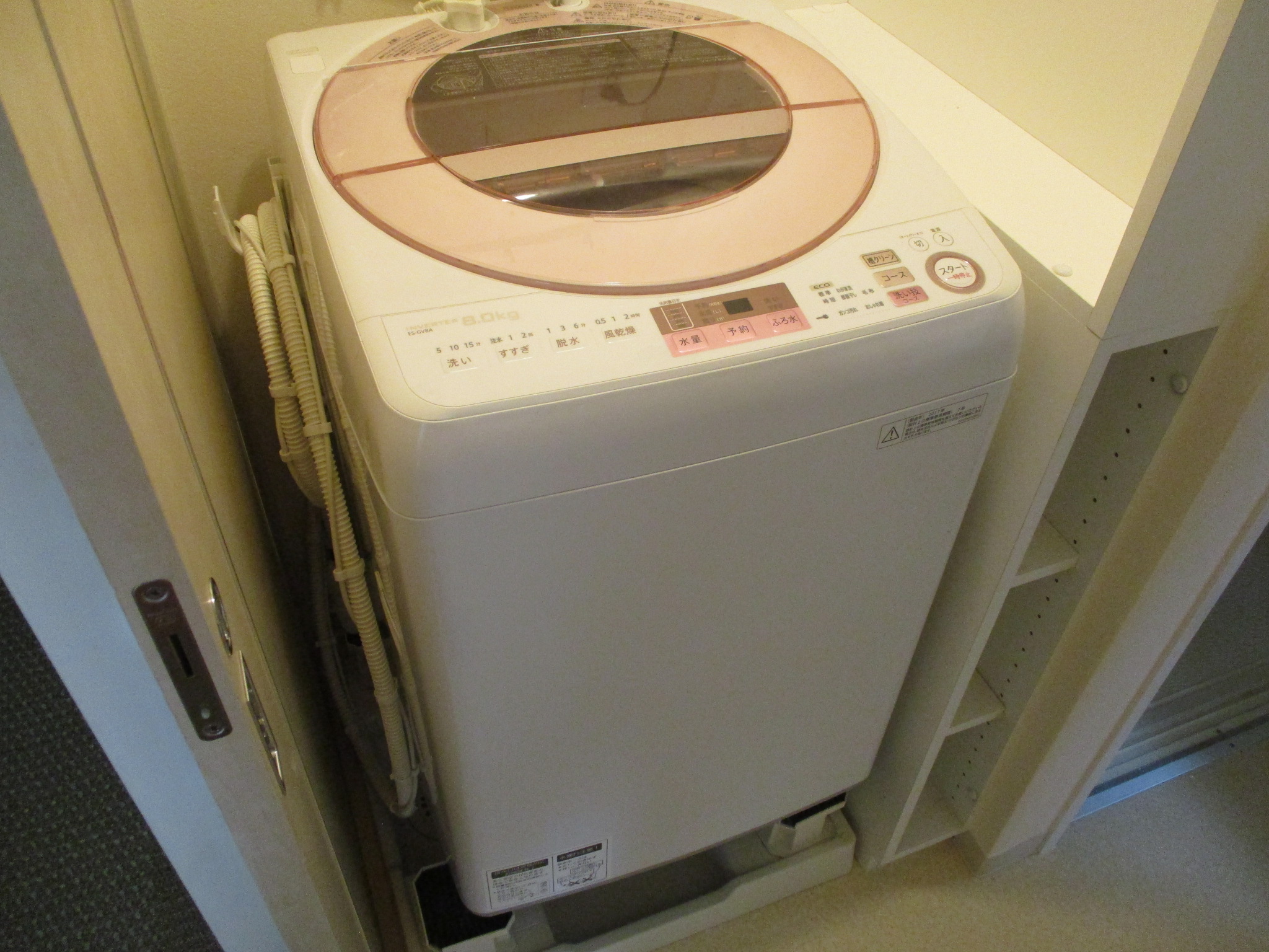 洗面所リフォーム施工後 洗濯機置き場の完成