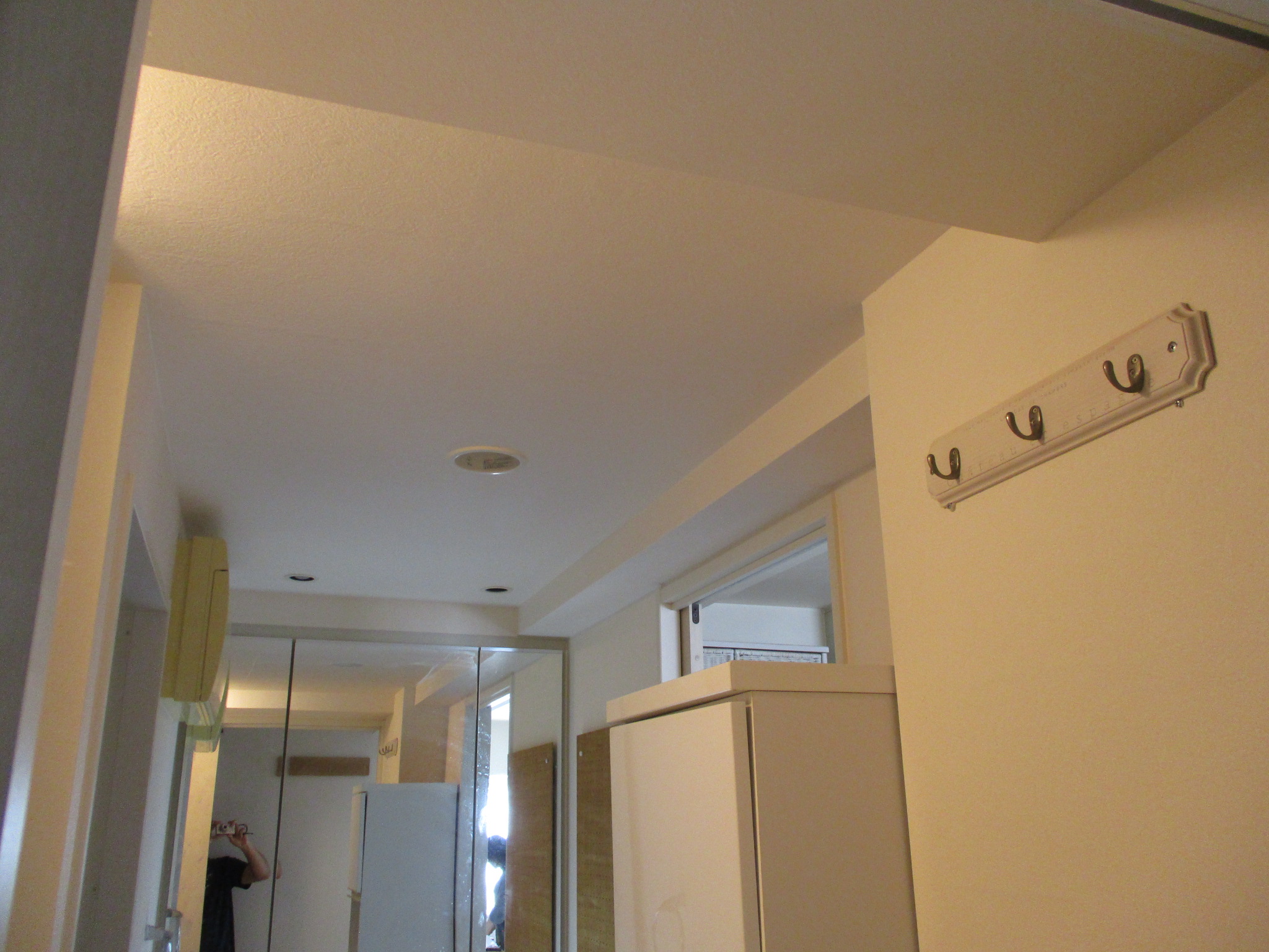 洗面所リフォーム施工後 収納棚の復旧