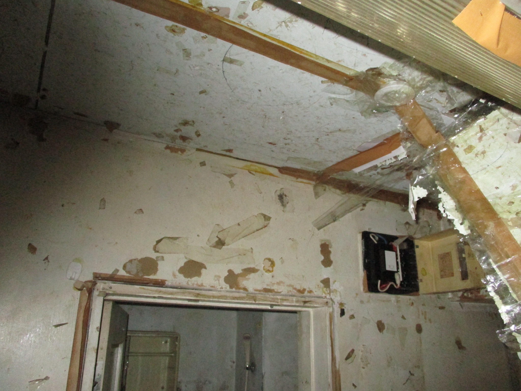 壁 天井 クロス 施工前 くすみ