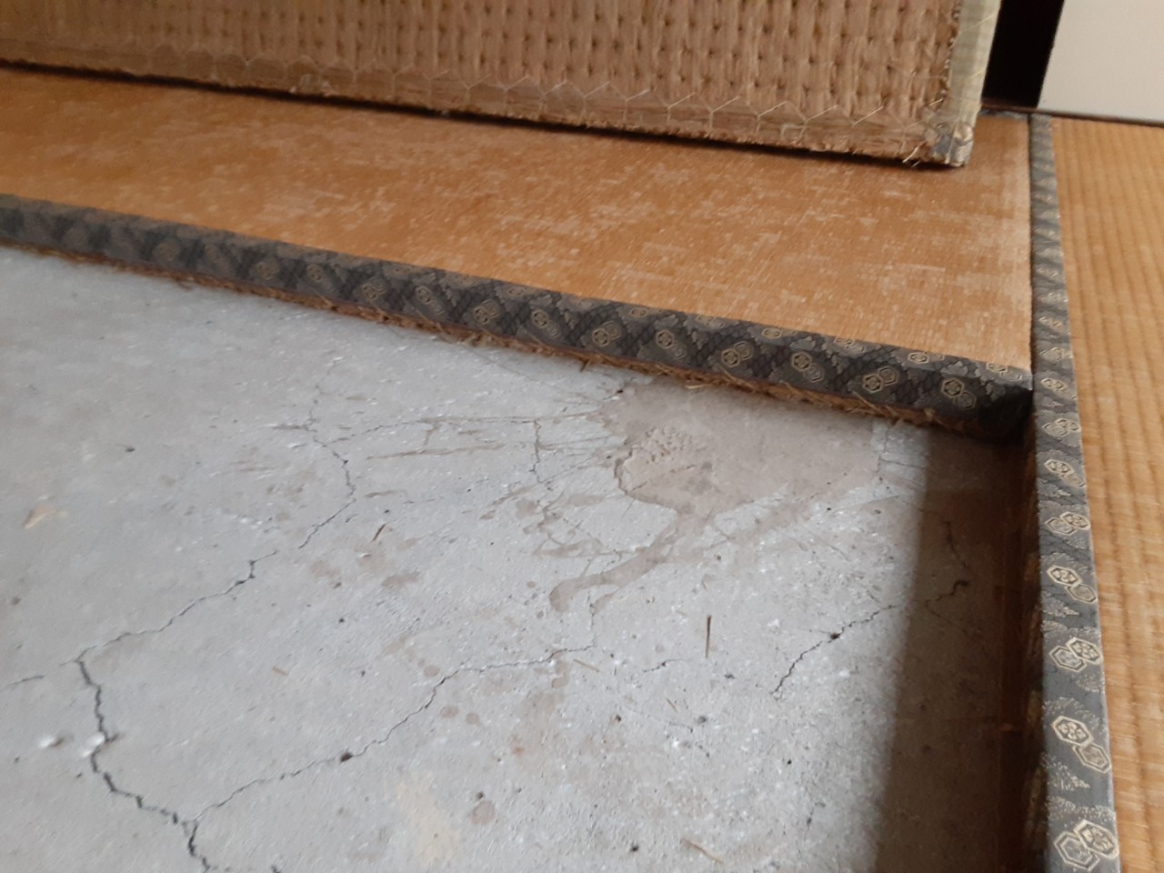 畳の下 コンクリート下地