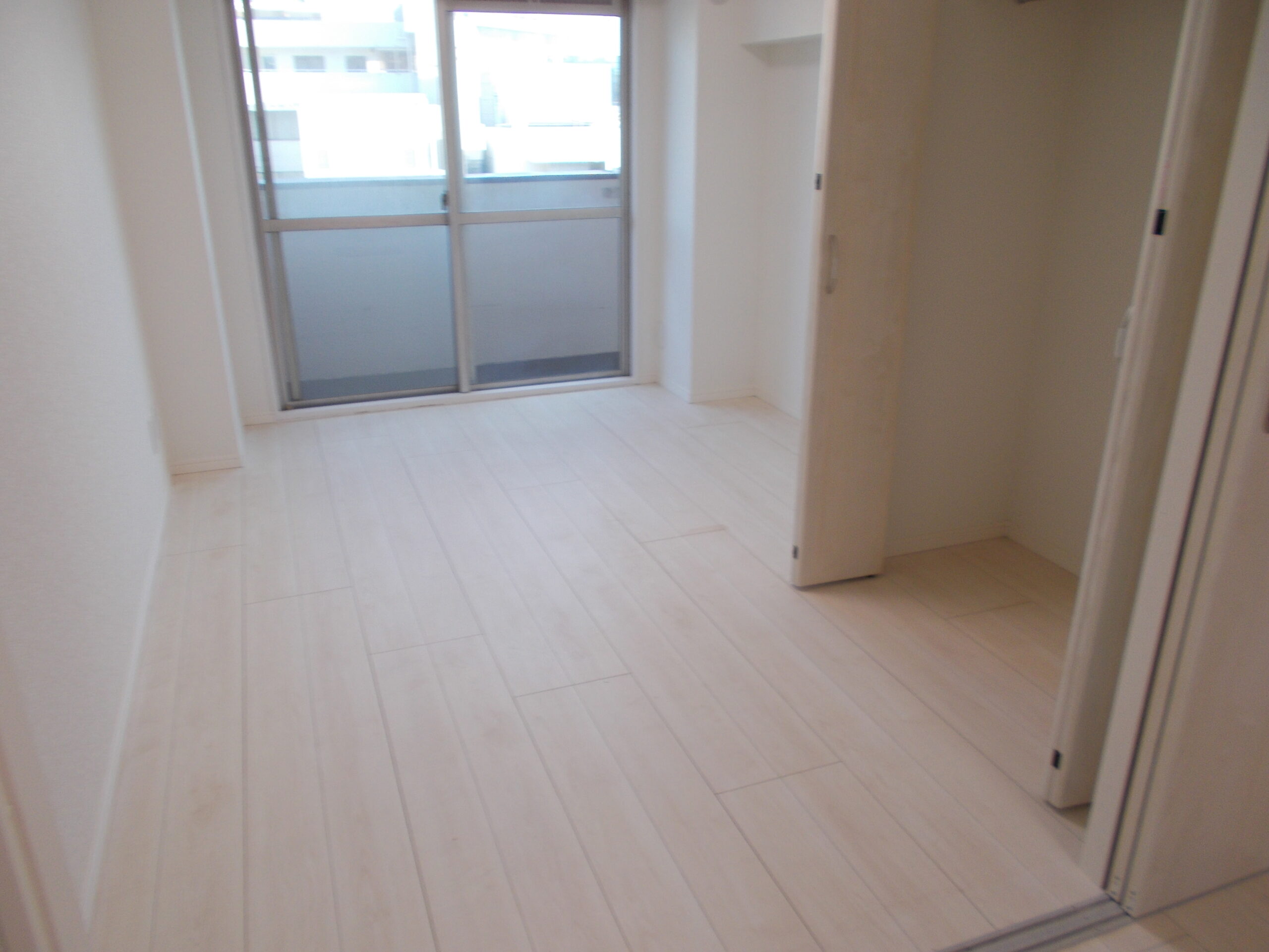 押入れからクローゼットへ 位置変更 施工後