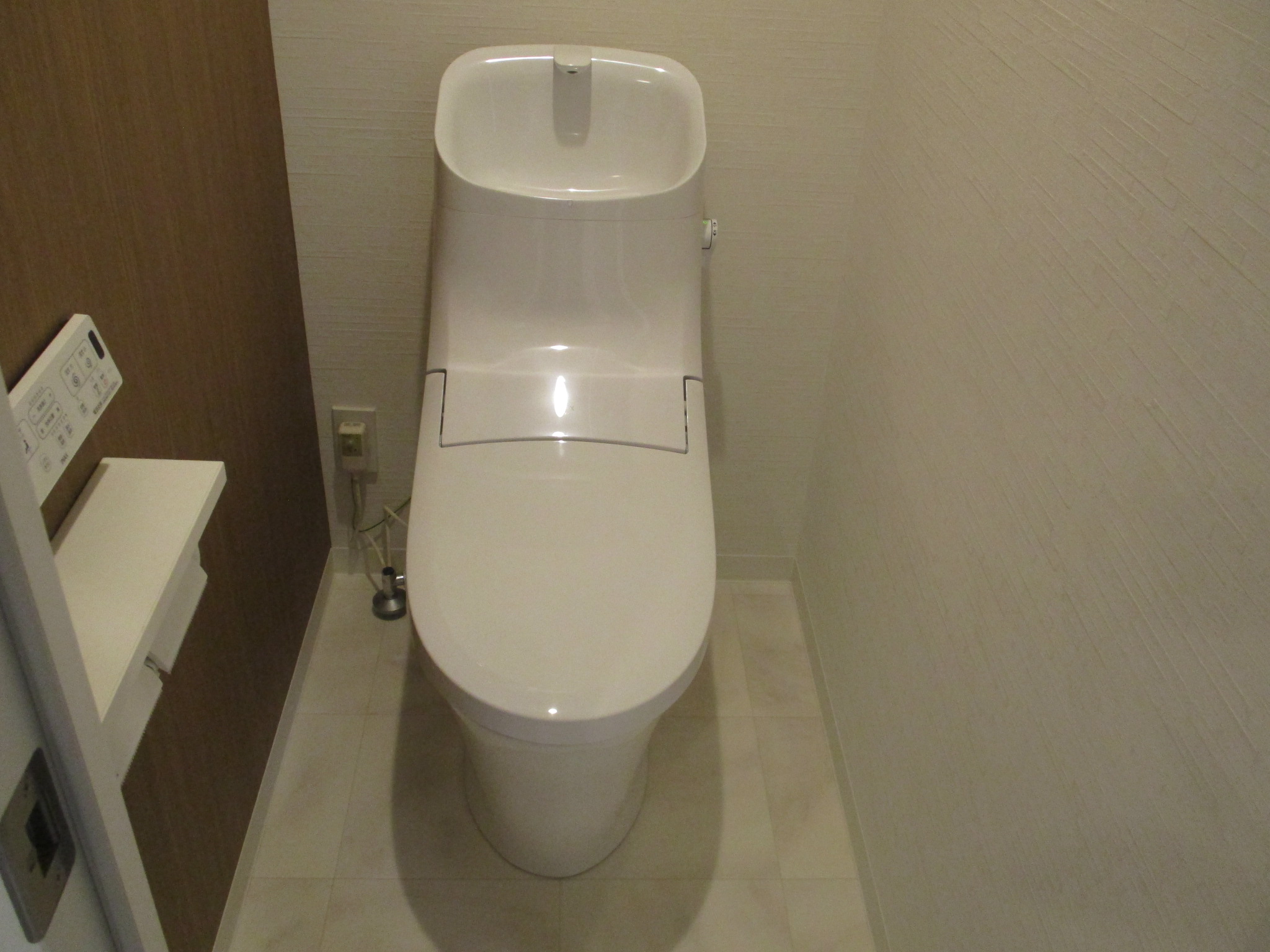 トイレ 木目調アクセントクロス リリカラ LB-9285