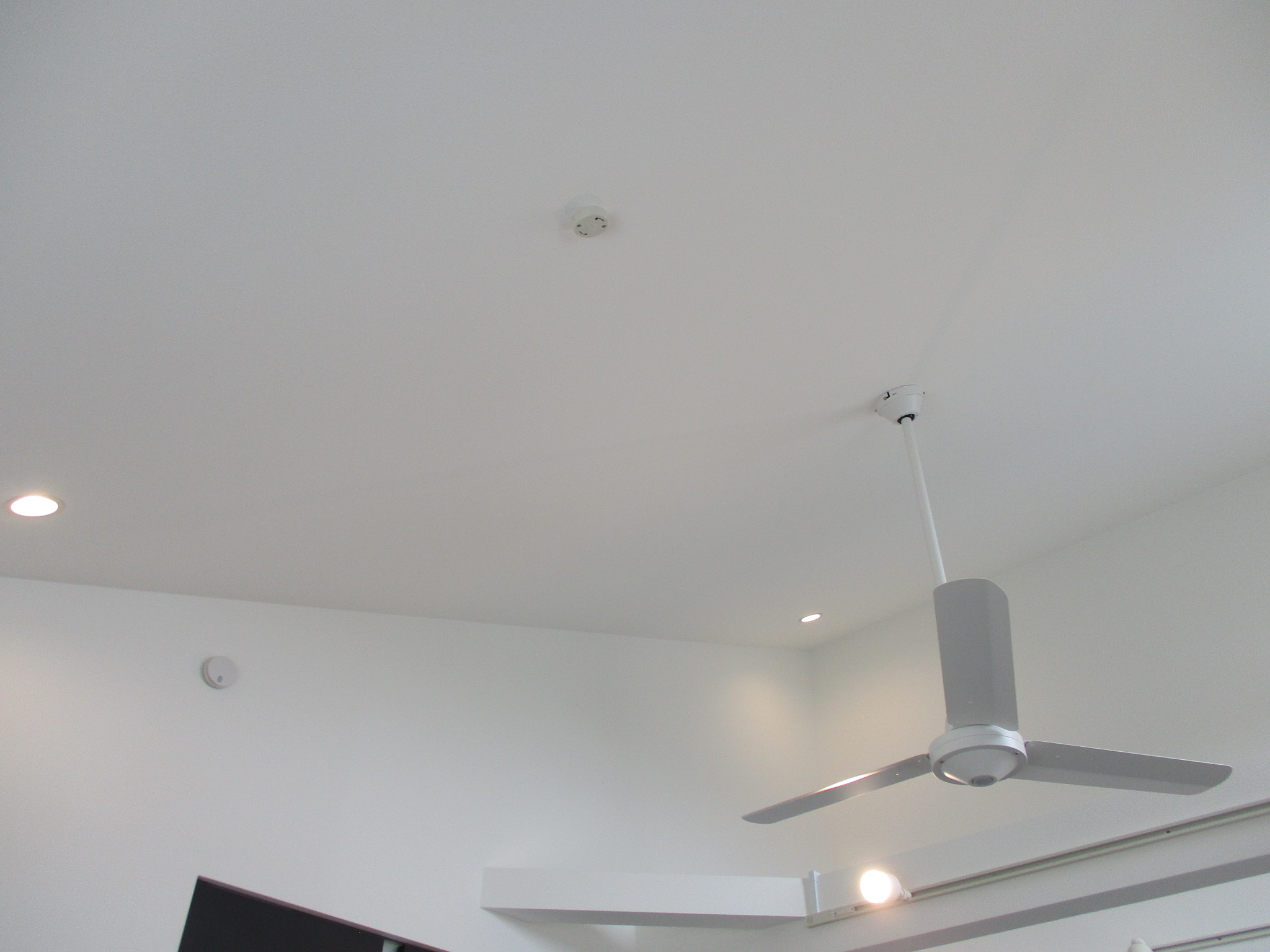 斜面天井 照明設置前