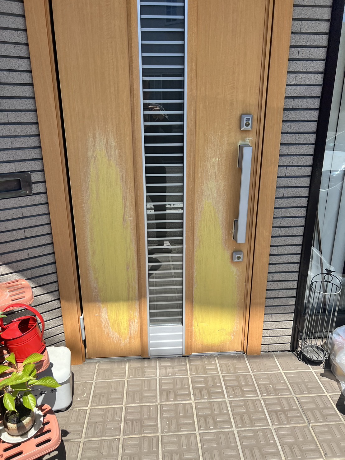 玄関ドア シート張替え 施工前