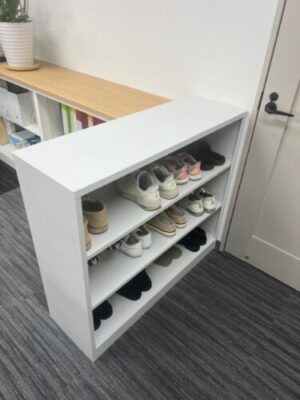 下駄箱 傷 施工前