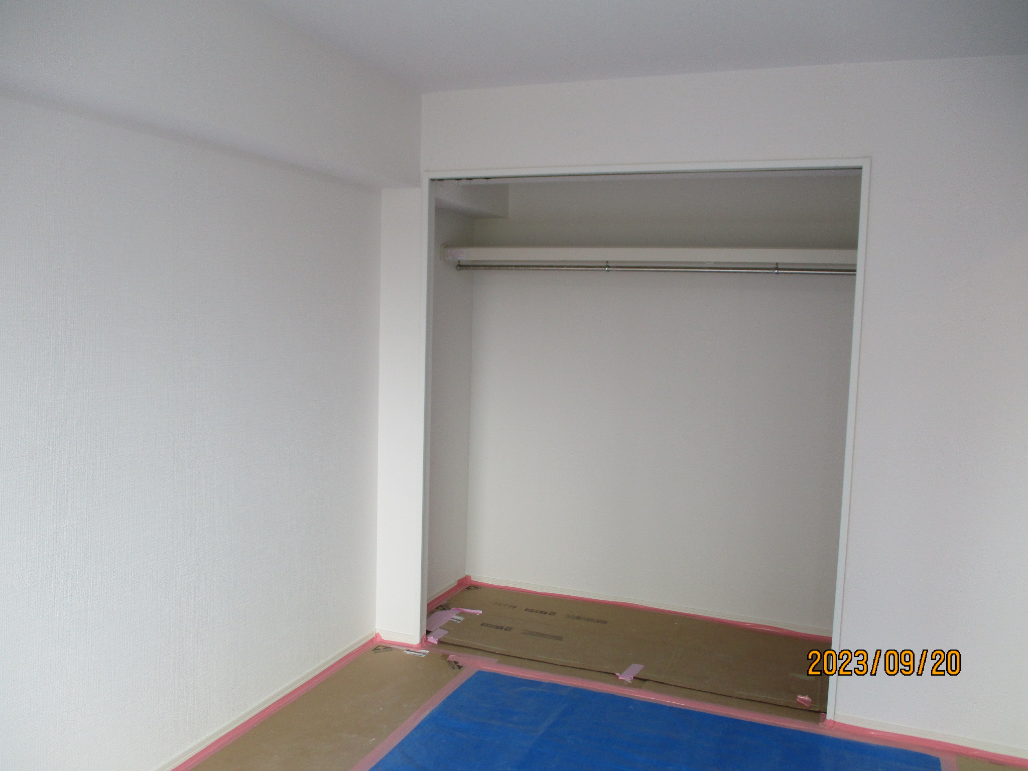 クローゼット クロス張り