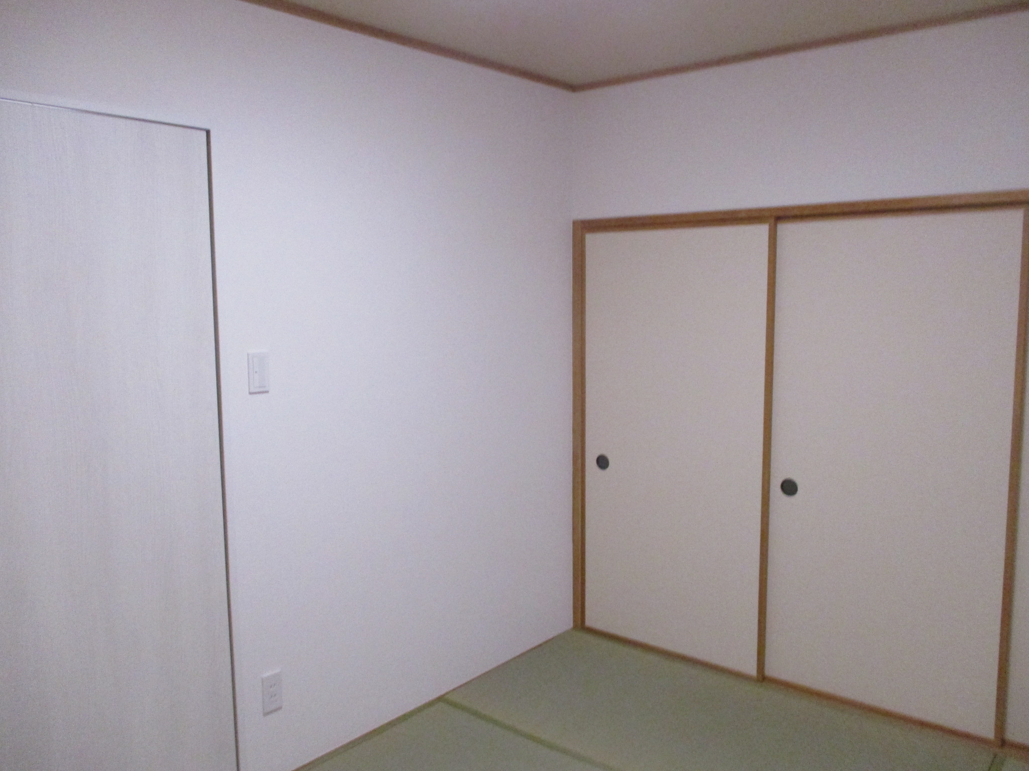 町田市襖張替え施工後 明るい和室