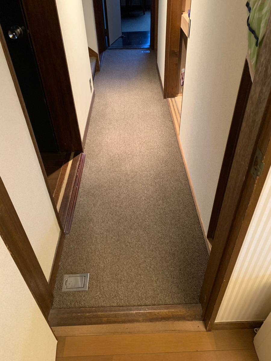 ロールカーペット 施工前