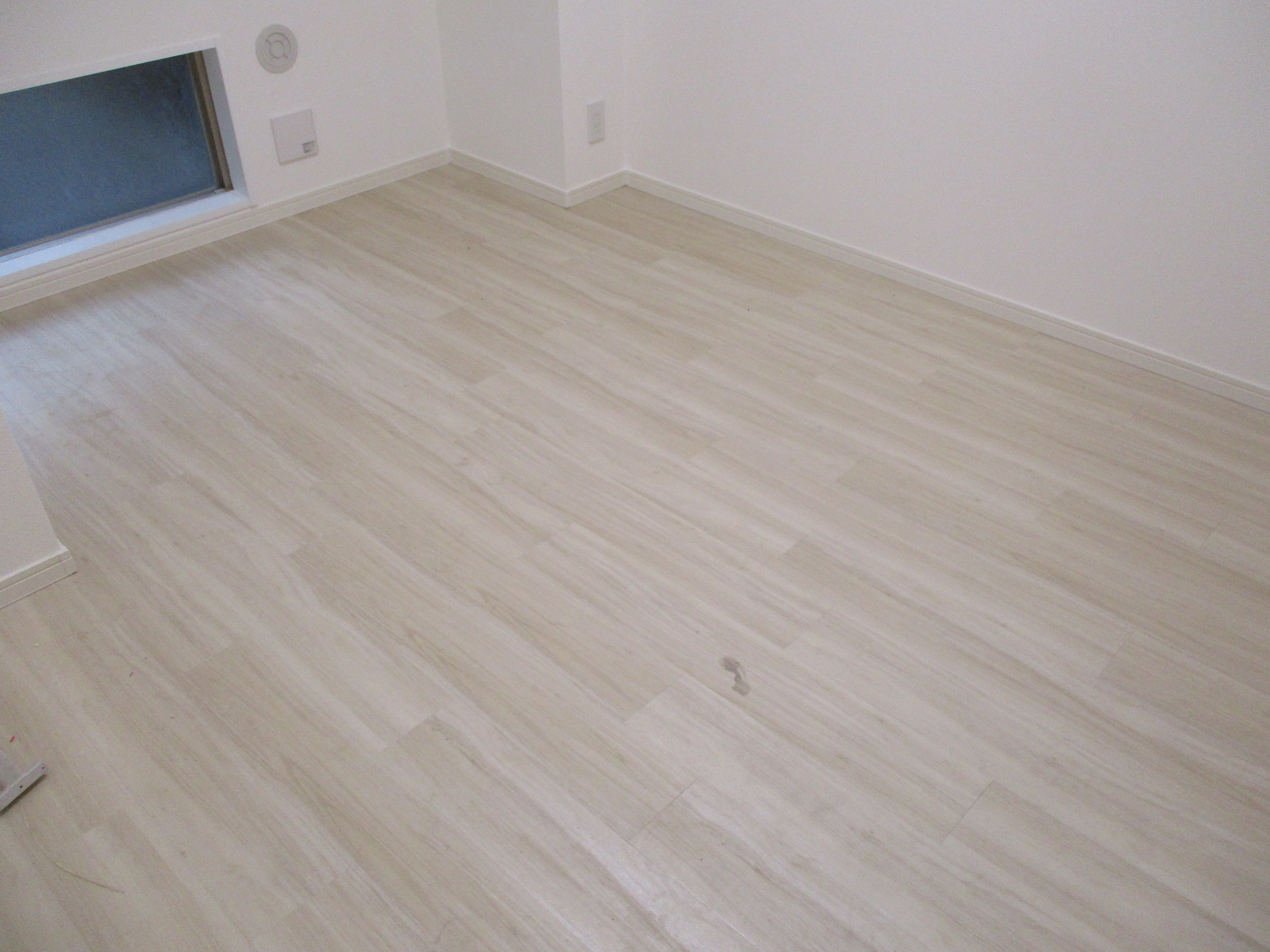 フロアタイル 施工後 2