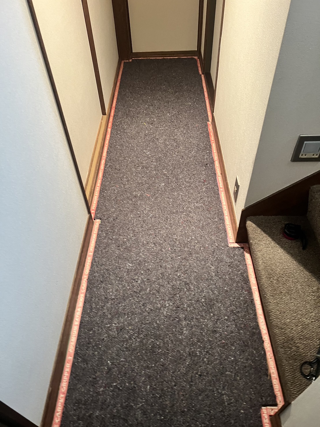 グリッパーとフェルトの設置