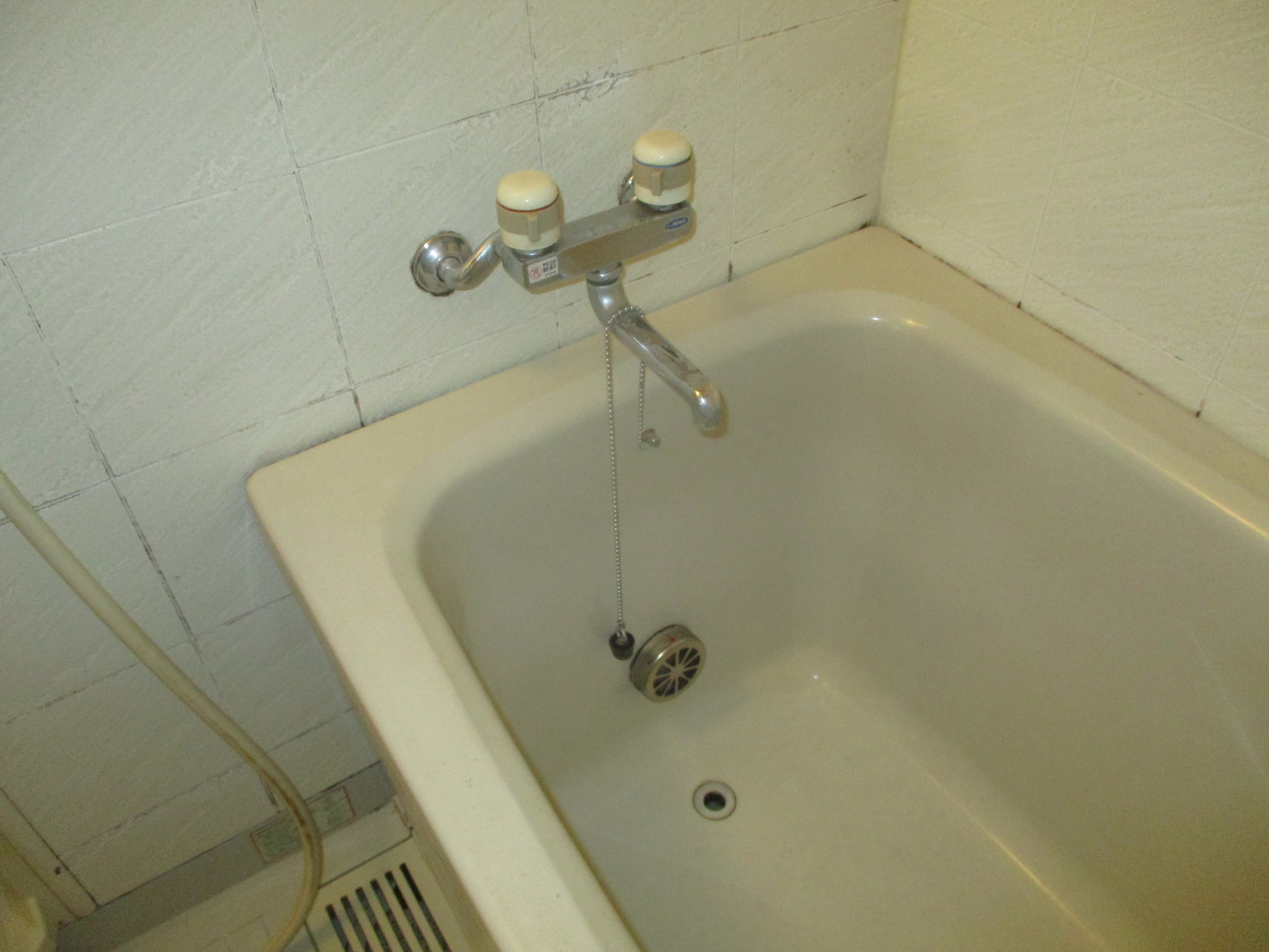 浴室リフォーム 施工前 水栓
