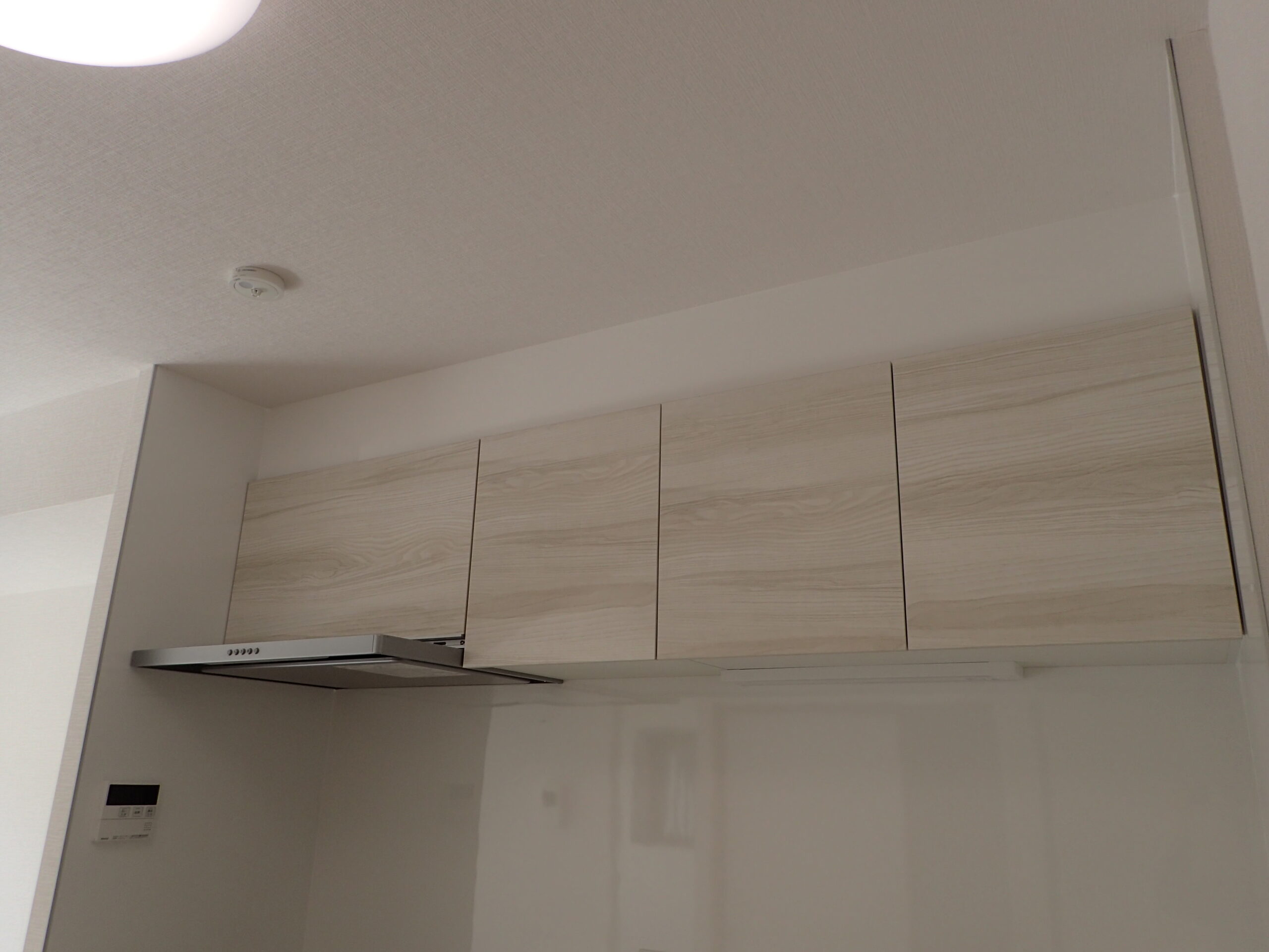 キッチン吊戸棚 施工後