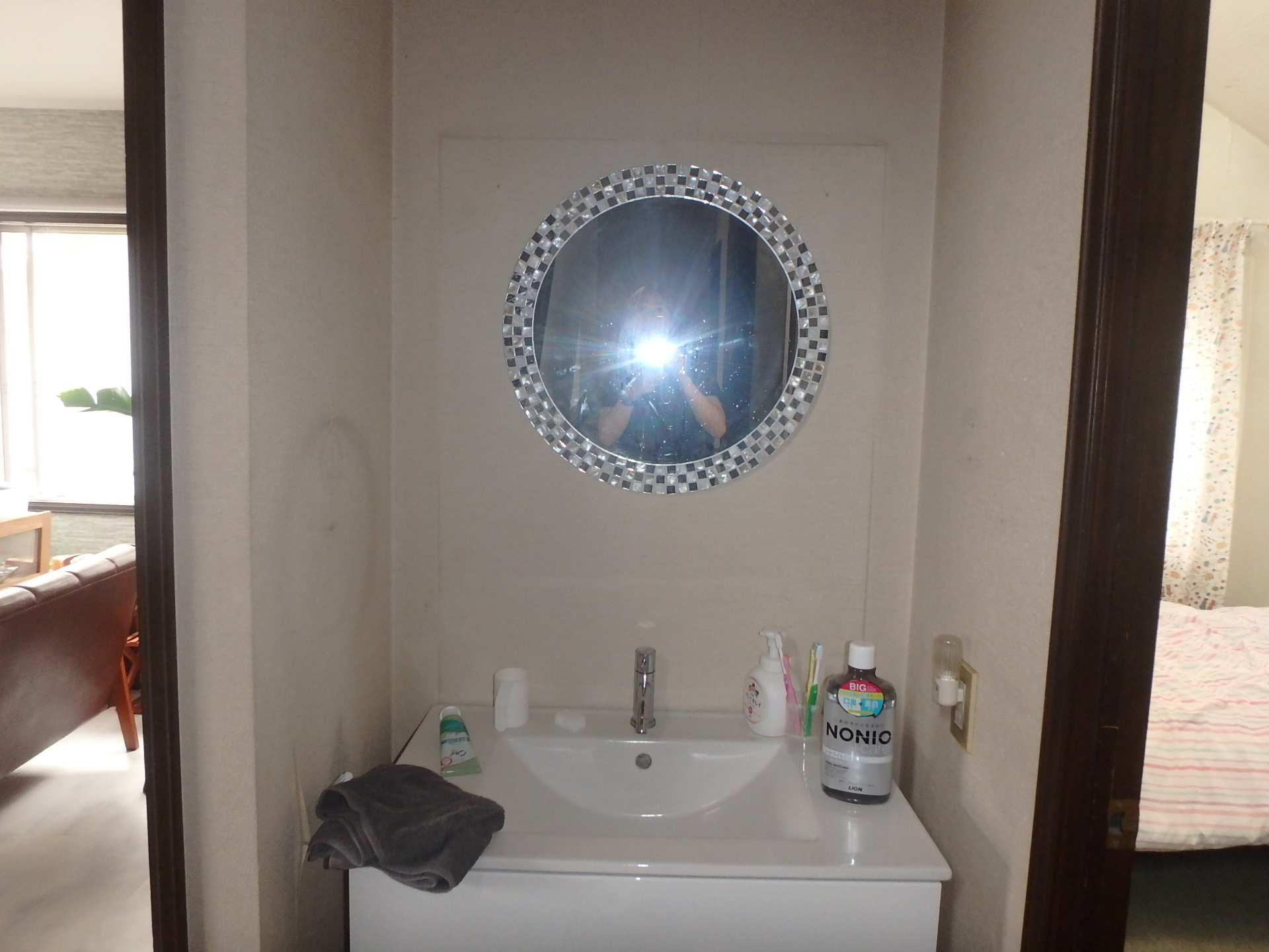 洗面所 クロス張替え前