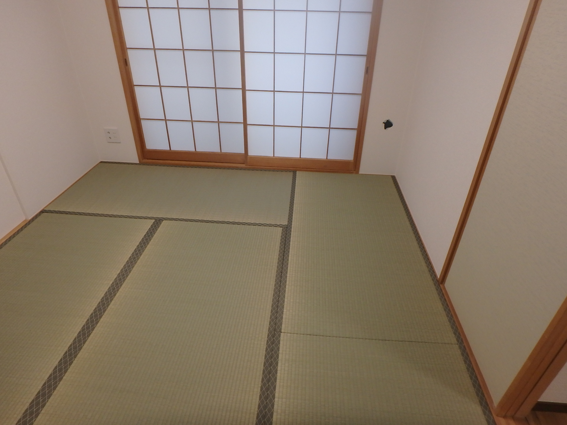 町田市畳の表替え施工後 美しい緑の畳