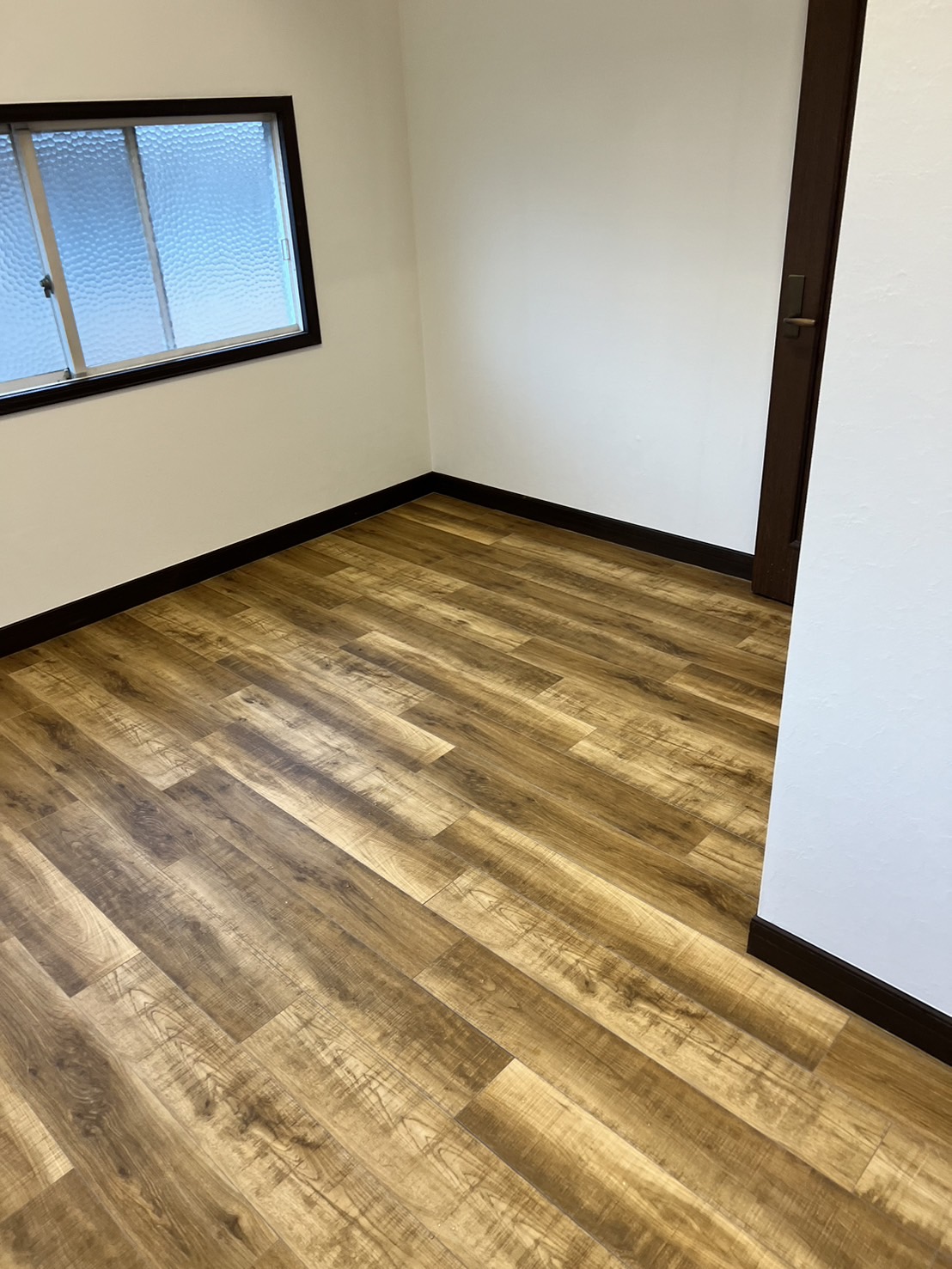 町田市床リフォーム施工後 フロアタイル WD-20