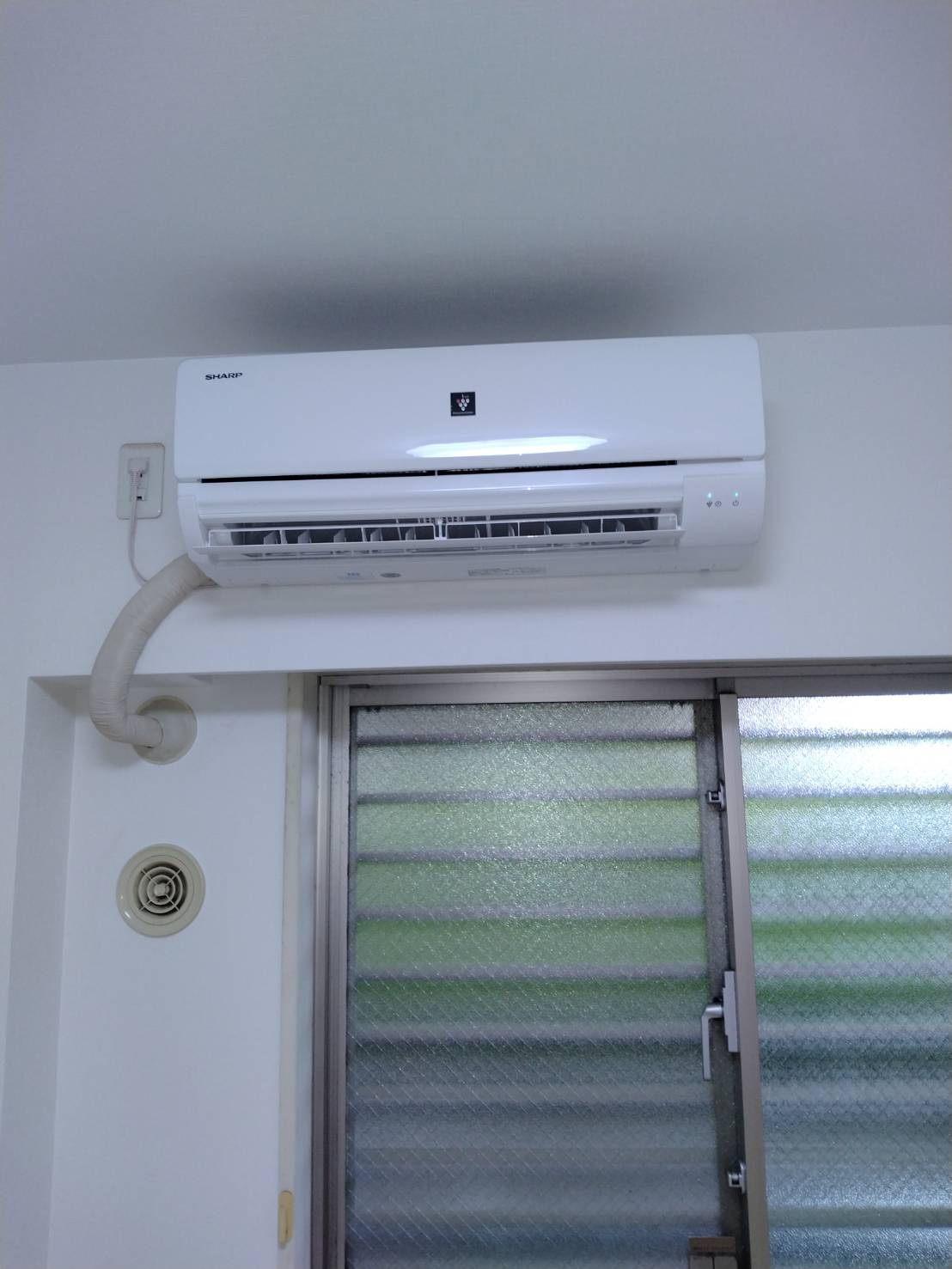 町田市エアコン交換施工後 シャープ AY-R22DM-W