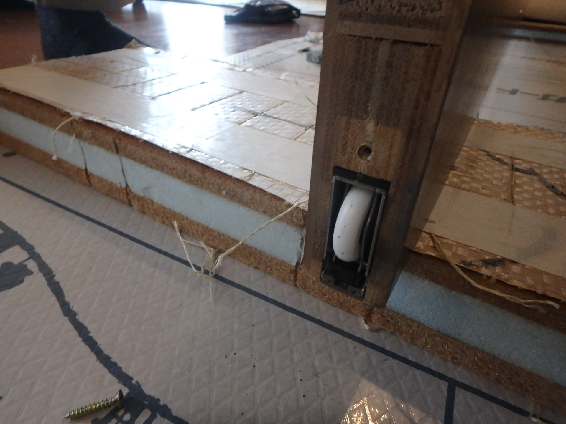 町田市戸車交換施工後 新しい戸車