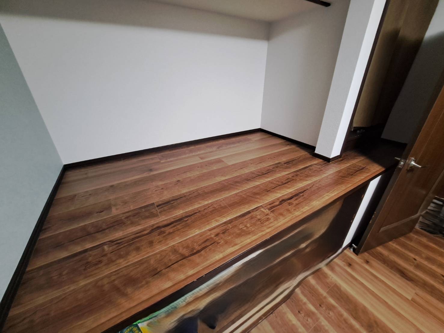 町田市フローリングリフォーム施工後 Panasonic ウスイータ2