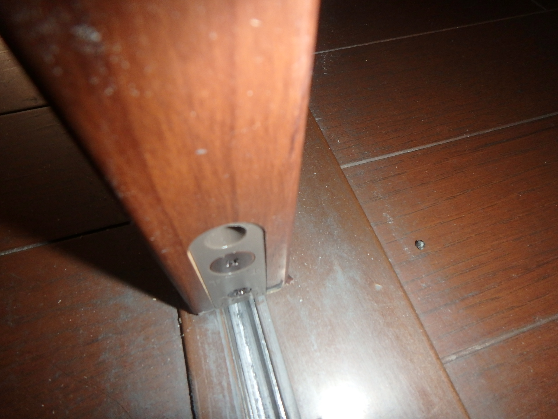 町田市戸車交換 戸車の取り付け