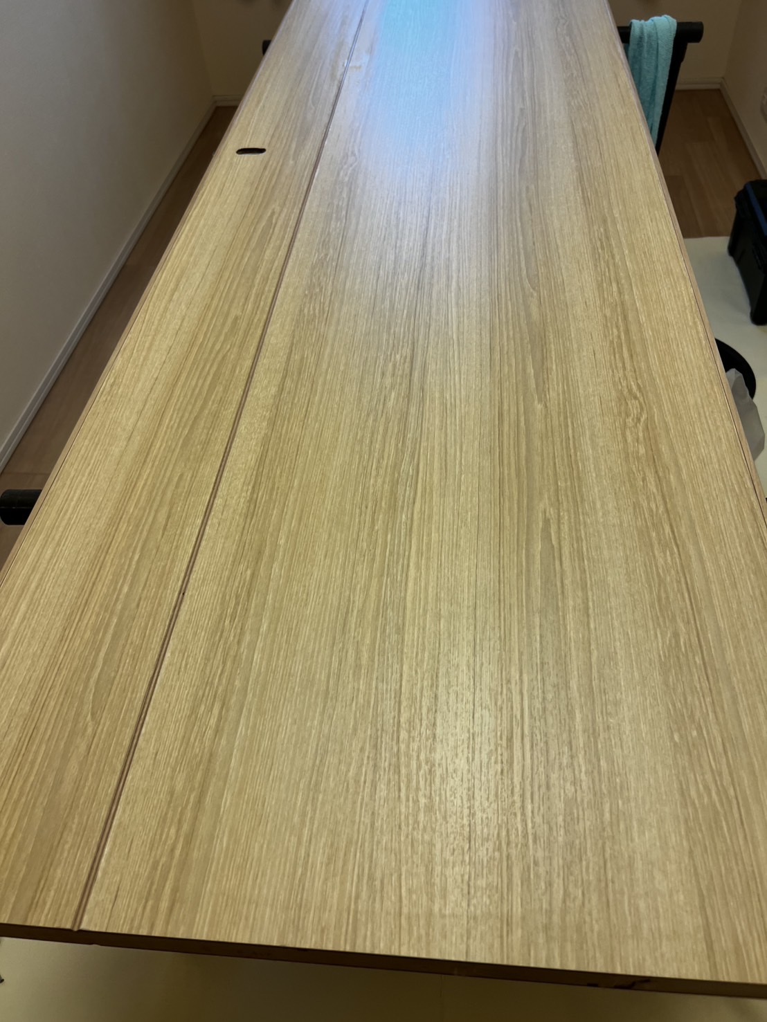 町田市室内ドア補修施工後 木目調シート張り