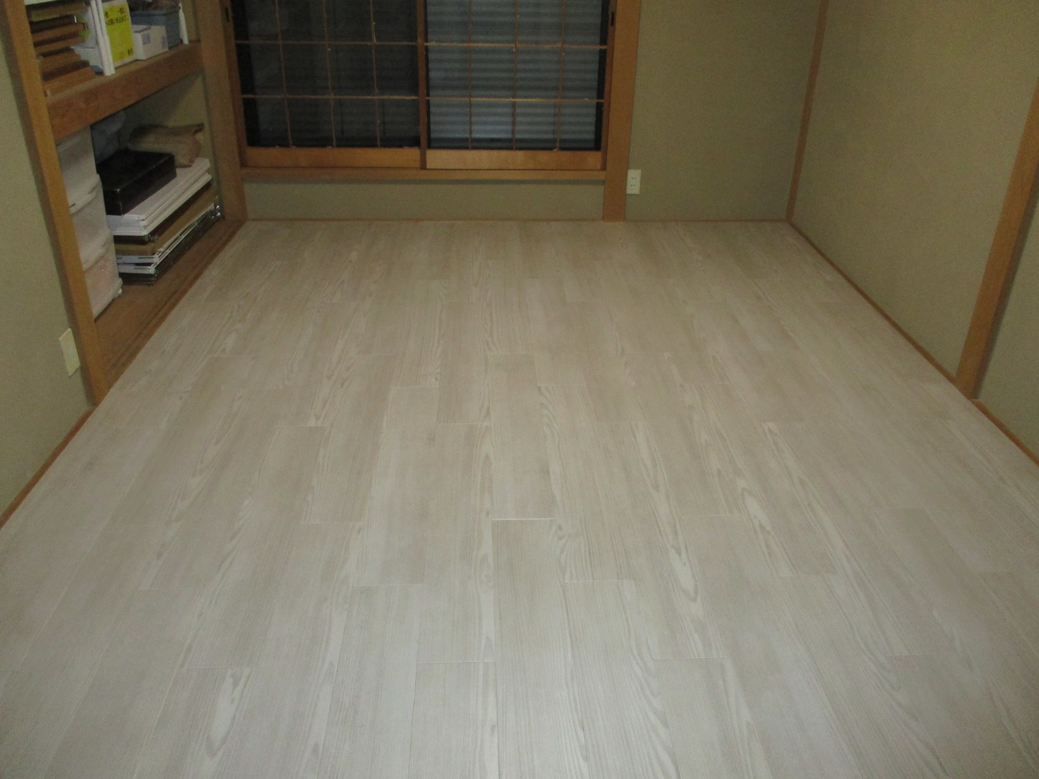 町田市和室リフォーム施工後 美しい木目調の床 ウィンターパイン