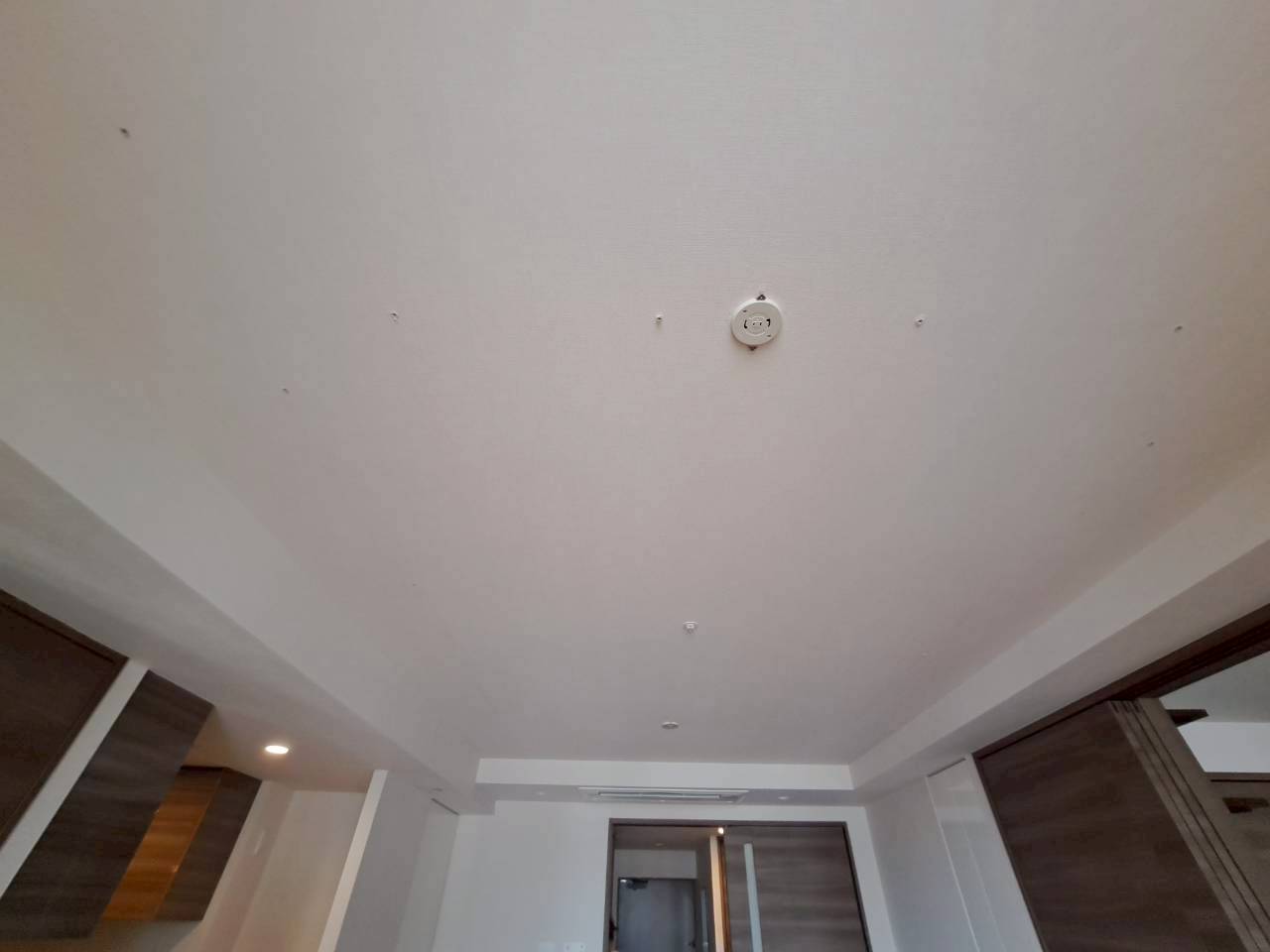 町田市コーブ照明施工前 一般的なシーリングライトの跡