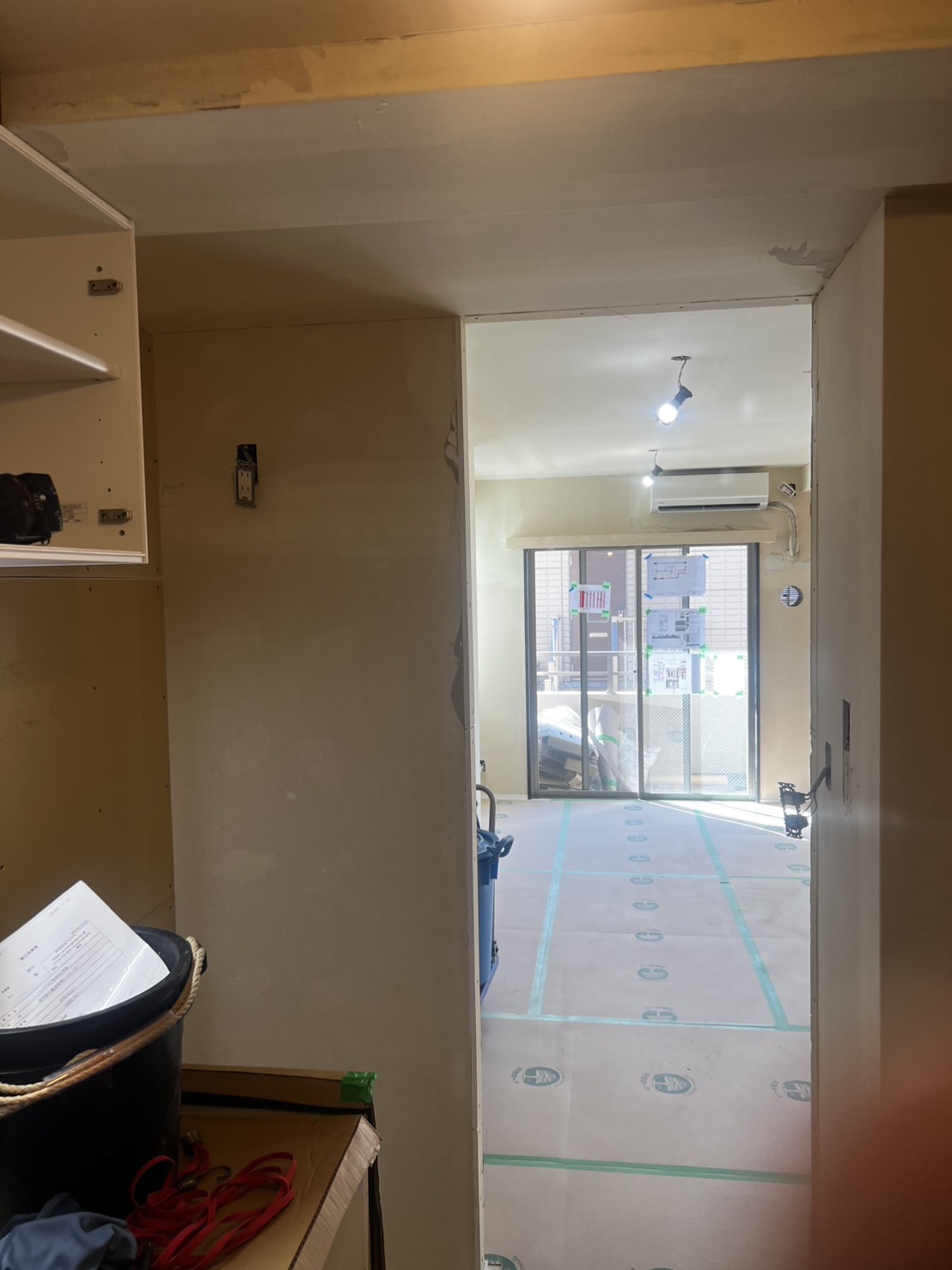 町田市アクセントクロス施工前 白い天井