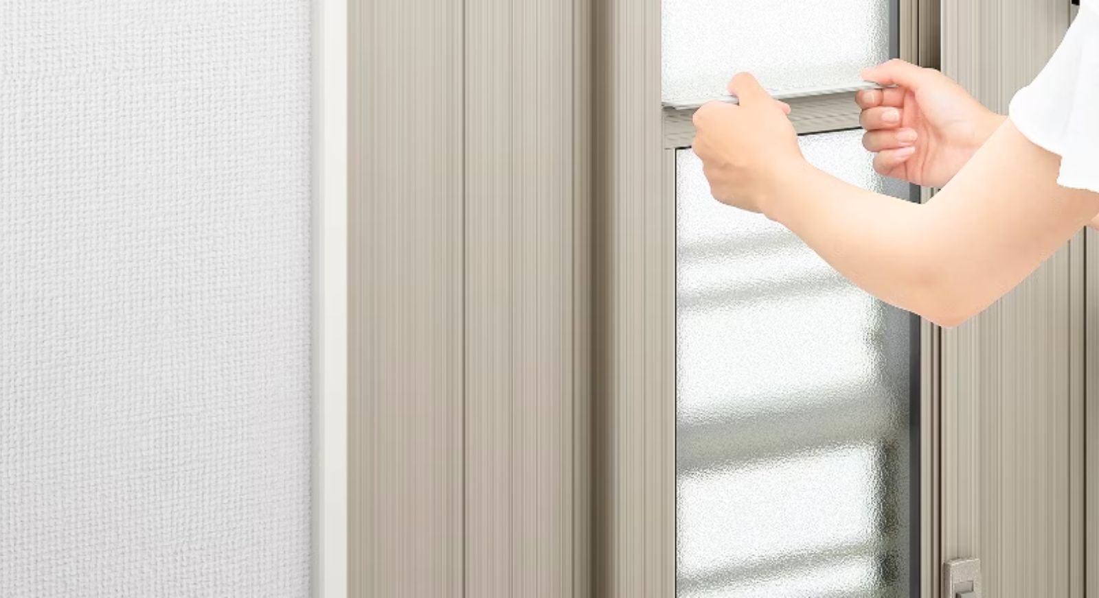 採風機能付きの玄関ドア